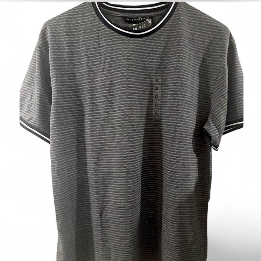 NWT Men's Navy/Grey Striped T-Shirt Relaxed Fit Size XL